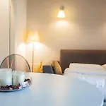 Corso Collection, Design