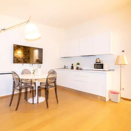 Corso Collection, Design アパート